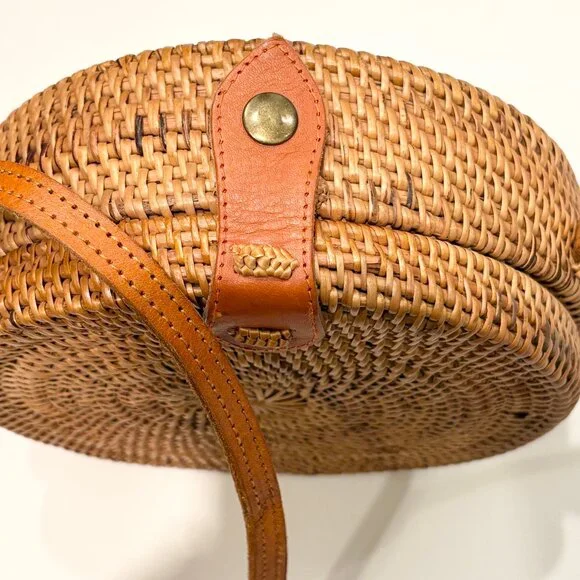 Carve Designs Bali Straw Crossbody Bag - Picture 4 of 4